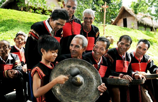 dân tộc thiểu số khu du lịch langbiang